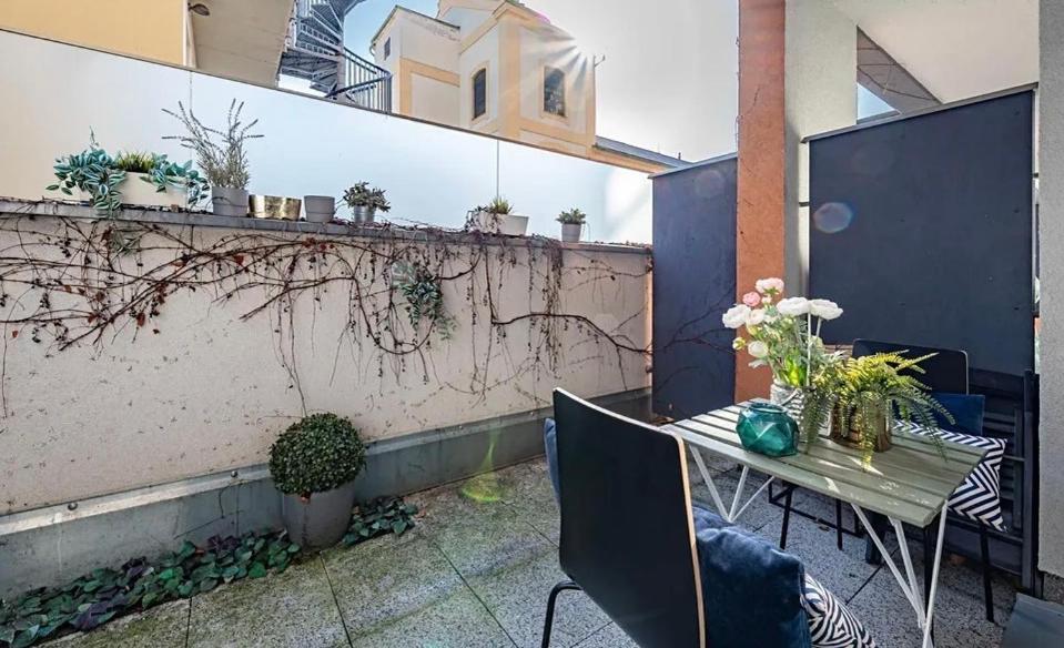 Apartement Blanc De Luxe Prague Exterior photo